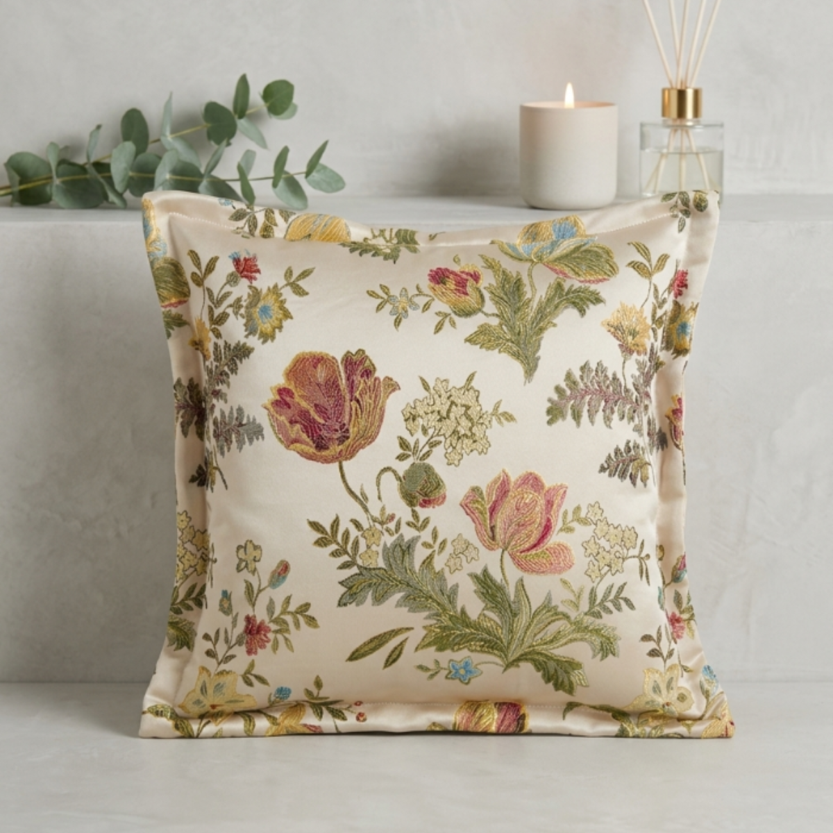 Cuscino floreale beige elegante (varie misure)
