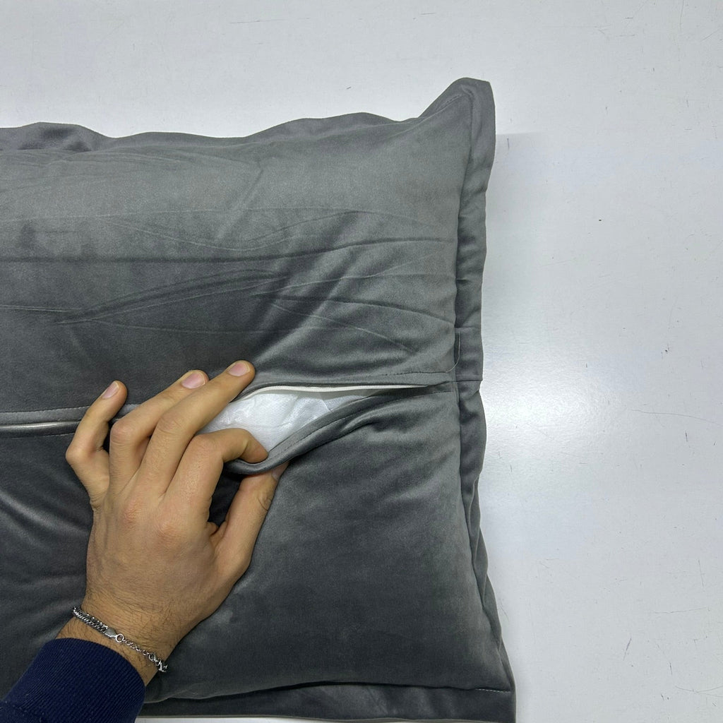 Cuscino in Velluto Grigio Antracite | Elegante Arredo Salotto